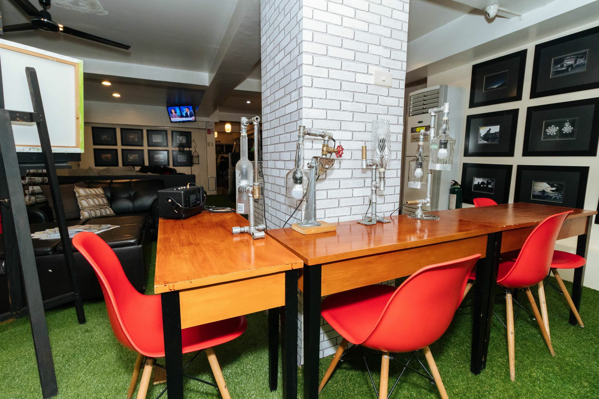 Reddoorz @ Amorsolo Makati Makati City ภายนอก รูปภาพ